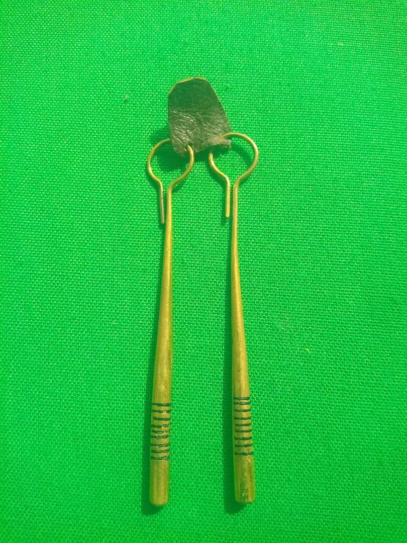 BOUCLES D'OREILLES EN BRONZE