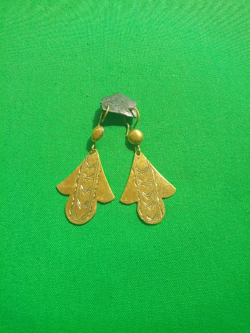 BOUCLES D'OREILLES EN BRONZE