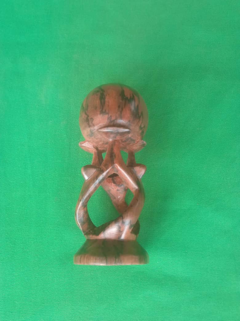 GLOBE TERRESTRE EN BOIS D'ÉBÈNE