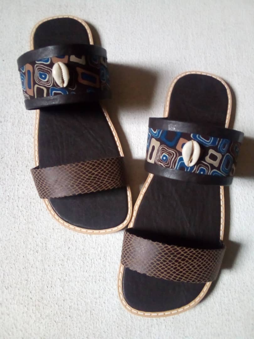 SANDALES AFRO