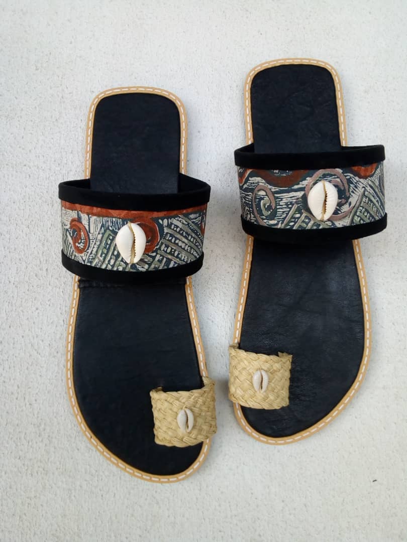SANDALES AFRO