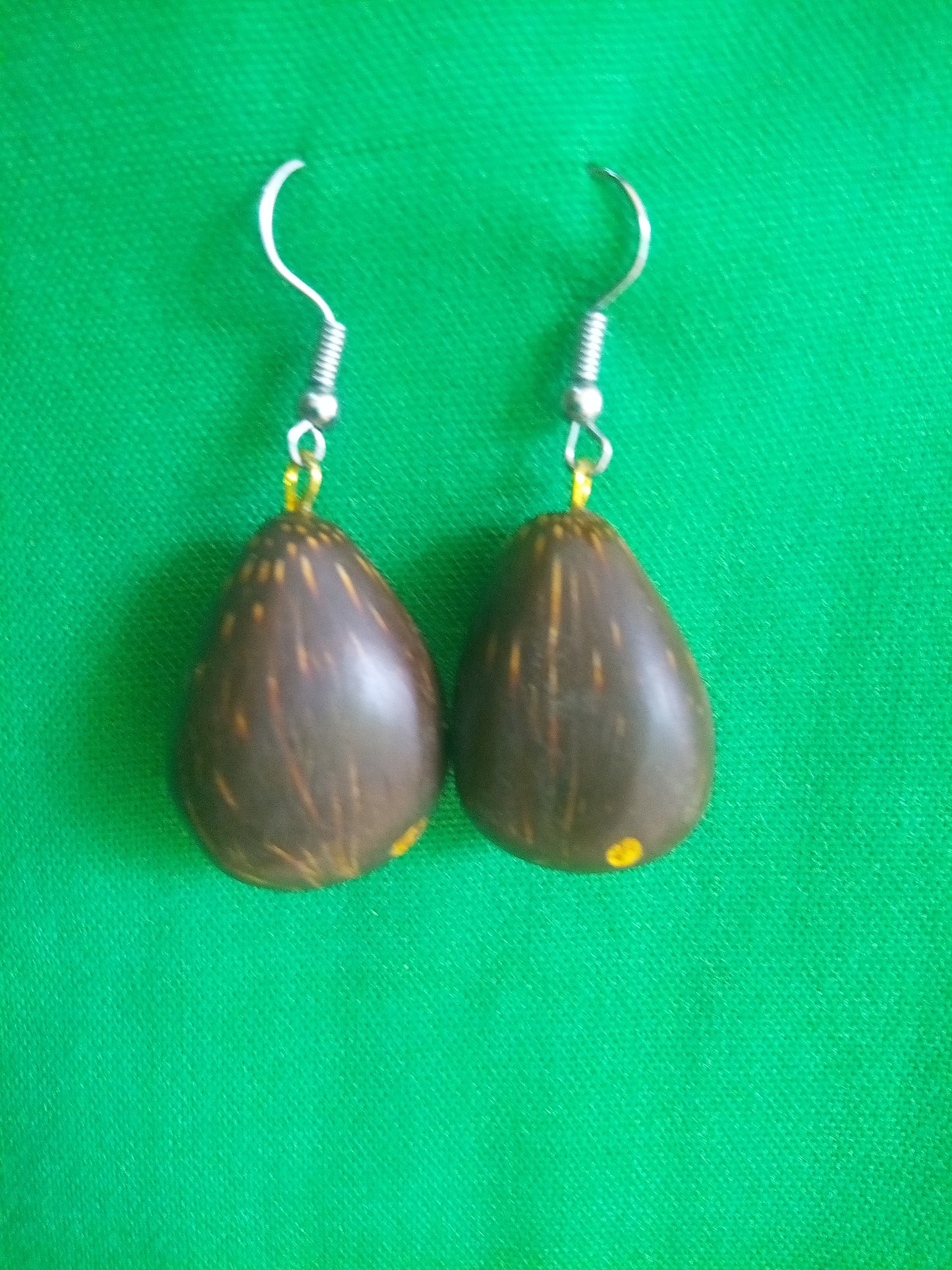 BOUCLES D'OREILLES EN NOIX DE PALME