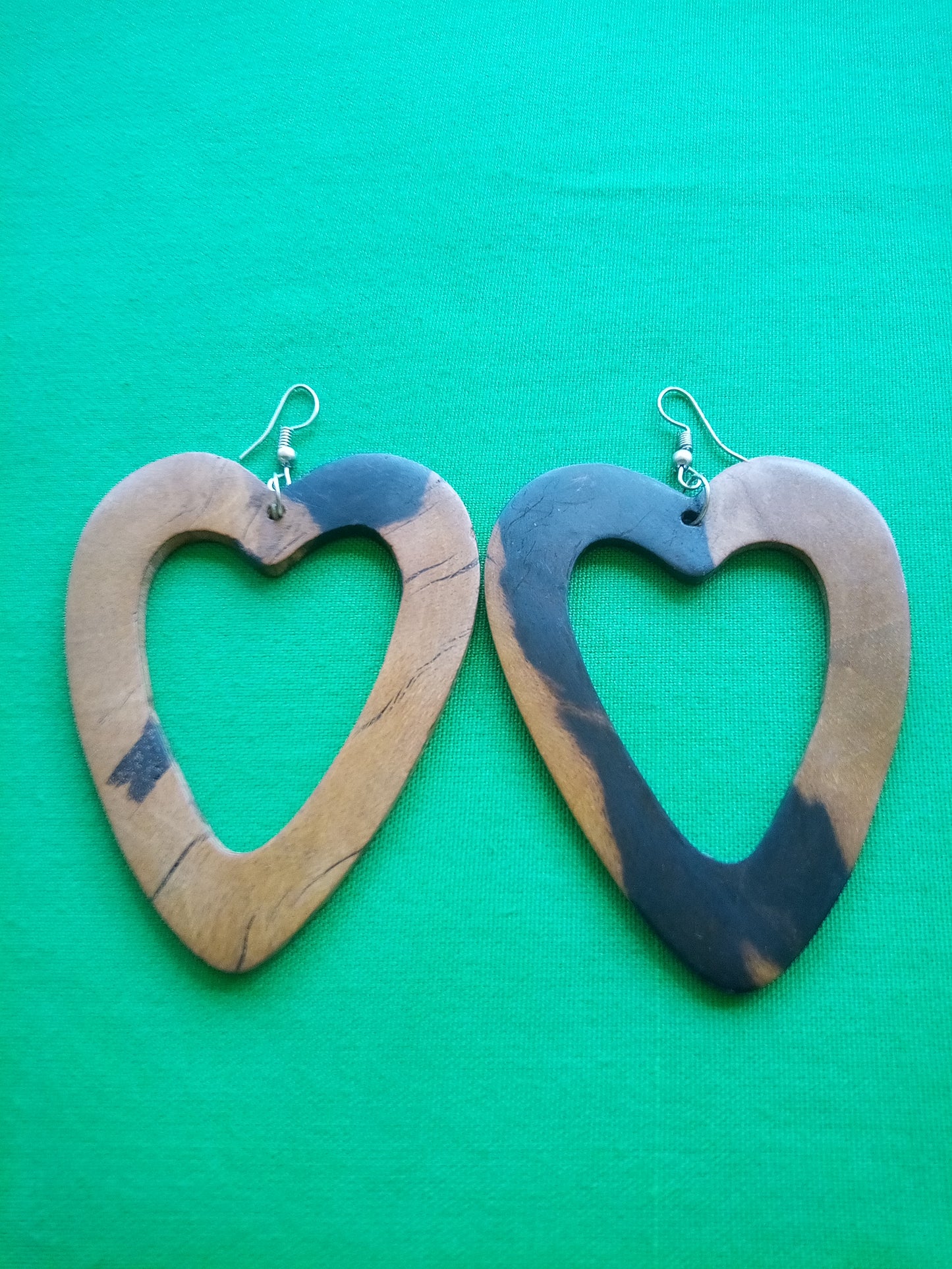 BOUCLES D'OREILLES EN BOIS D'ÉBÈNE