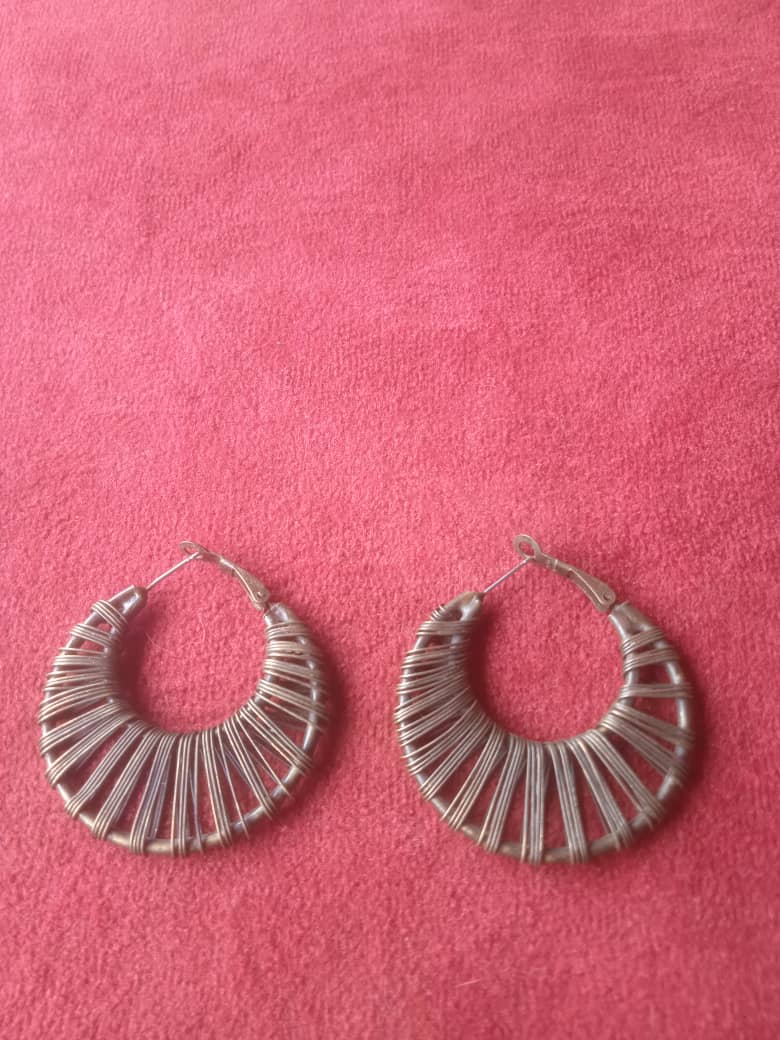 BOUCLES D'OREILLES EN BRONZE