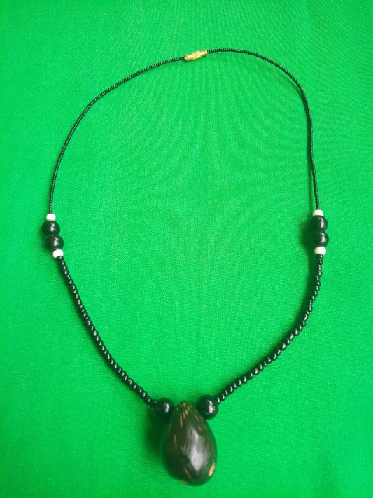COLLIER EN NOIX DE PALMIER