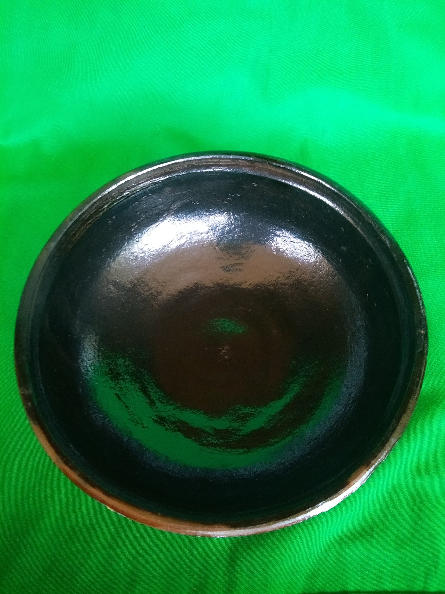 GRANDE ASSIETTE EN ARGILE