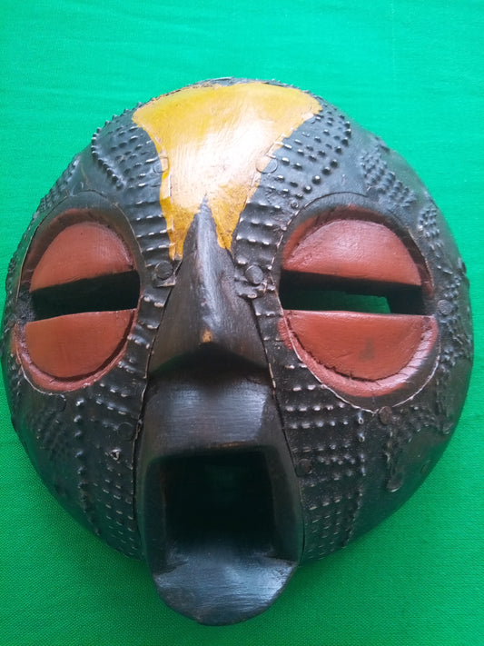 MASQUE AFRICAIN ROND